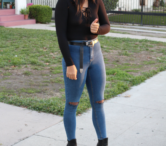 ALL IN THE DETAILS: Restitch My Ripped Jeans 1