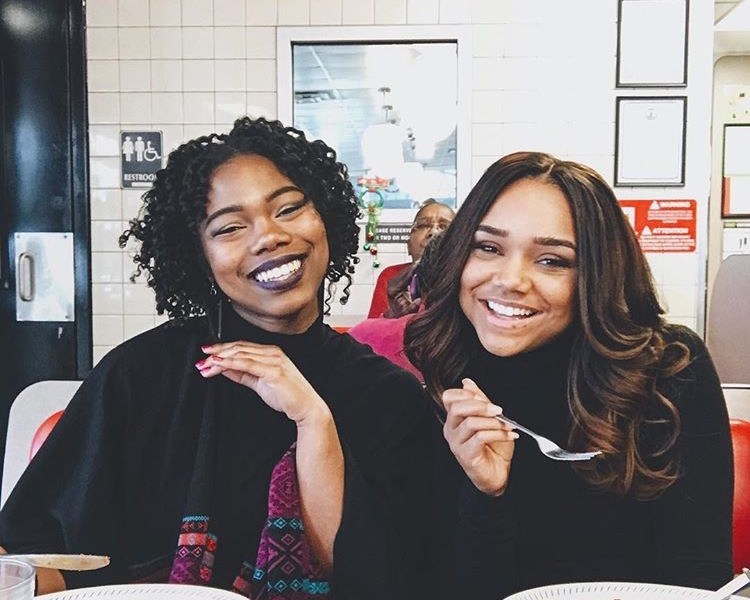 5 Ways To Remind Your Friends That You Love Them 1