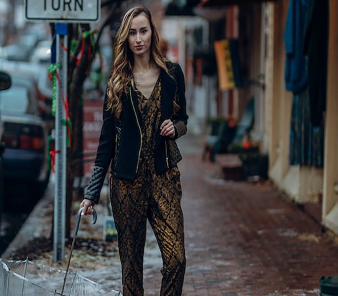 STYLE GURU BIO: Tess Hyre 1