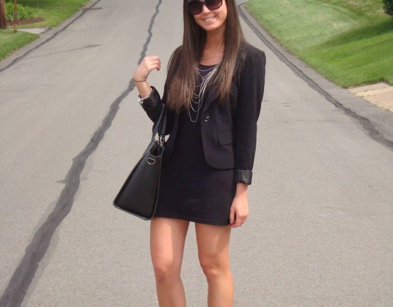 Dressing for Success—How to Style Yourself for Work and Play 1