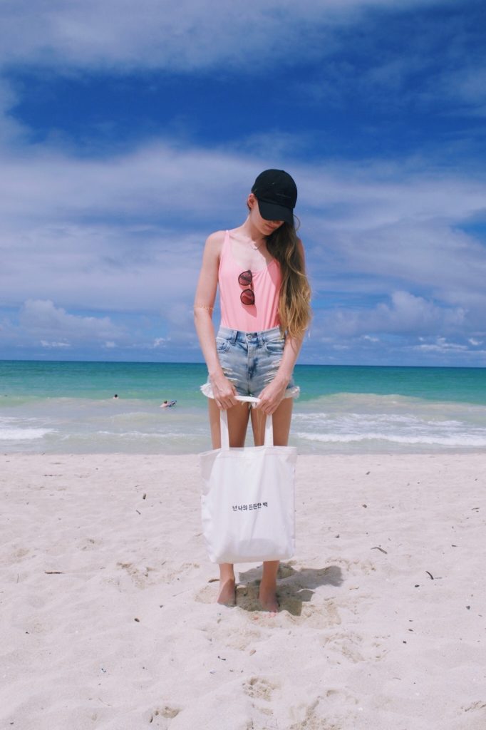 11 Summer Beach Bag Essentials
