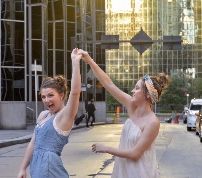 How to Have the Perfect Girls' Night Out 1