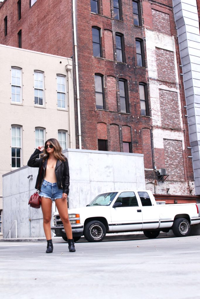 How to Style a Day to Night Look For College Students