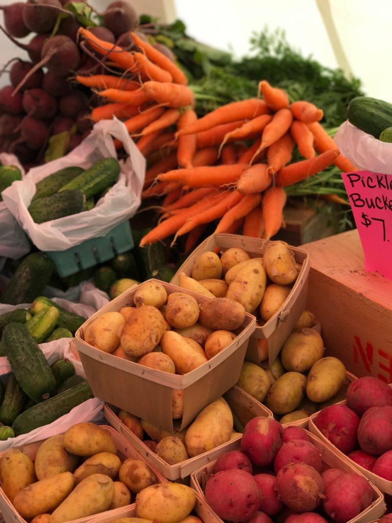 How to Shop Local and Eat Local