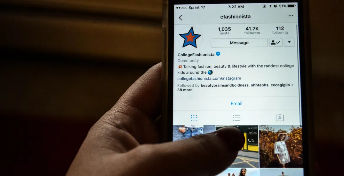10 Instagram Accounts You Need to Follow for Inspiration 1