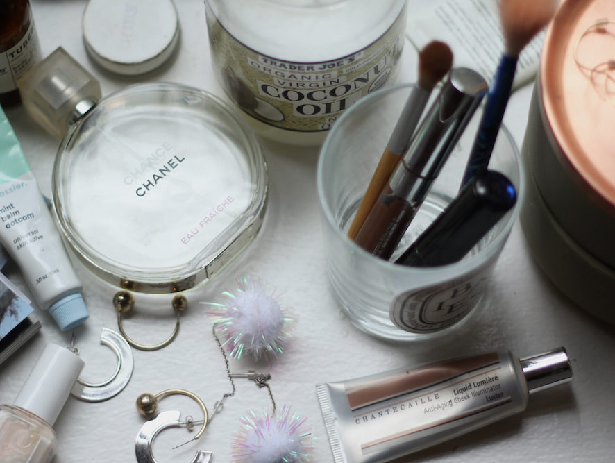 17 Ways to Use Coconut Oil in Your Beauty Routine