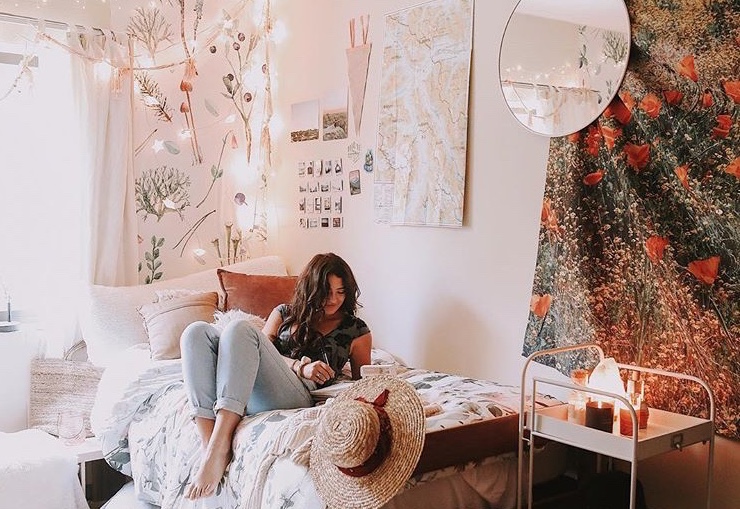 6 Decorating Tricks That’ll Upgrade Your Dorm in Seconds