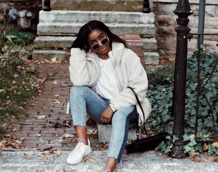 mixed whites sneaker outfit