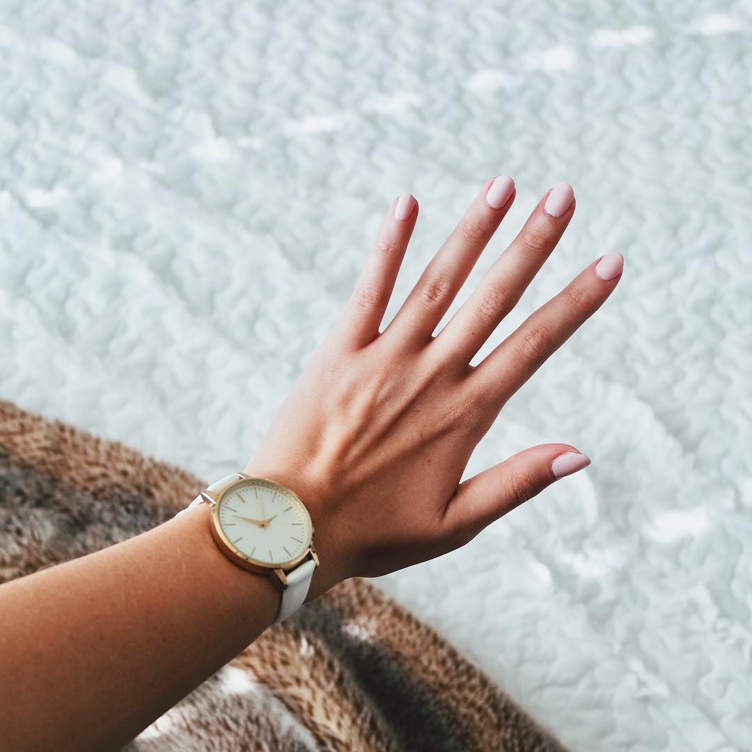 6 Winter Nail Colors to Try, Because Fun Manis Aren’t Just for Summer 5 Spring Nail Color