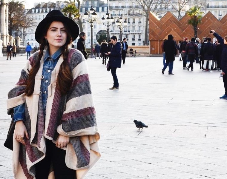 How to Wear a Blanket Scarf