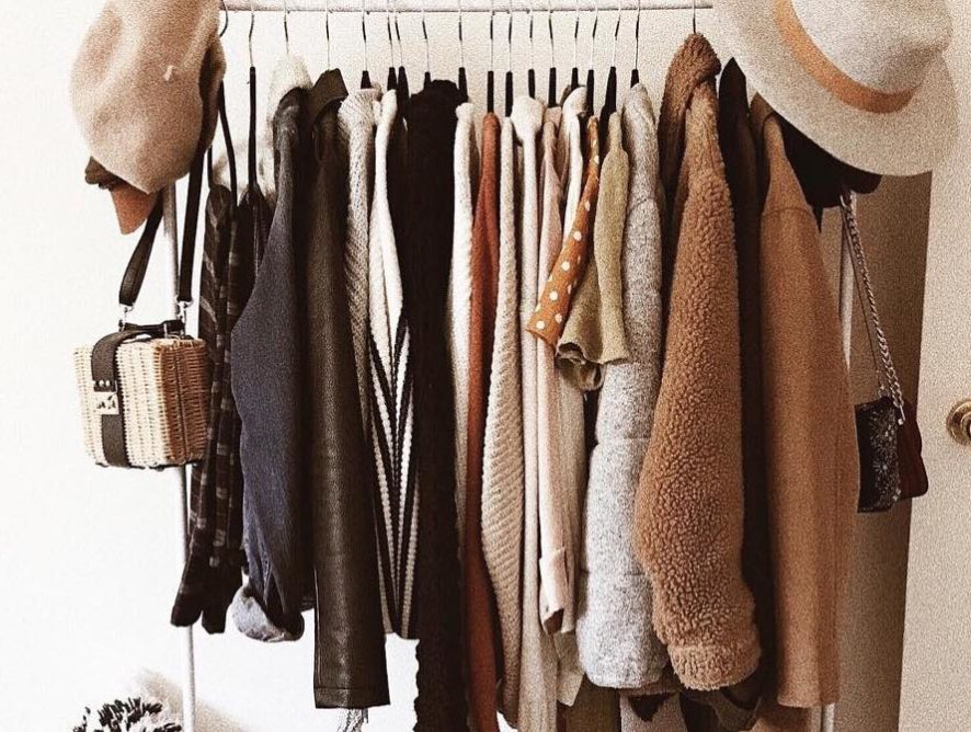 5 Easy DIY Solutions for an Overflowing Closet