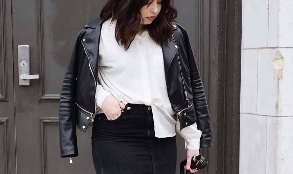 6 Fishnet Outfits to Help You Live Your Madonna Moment 1 Denim Skirt Fishnet Outfit