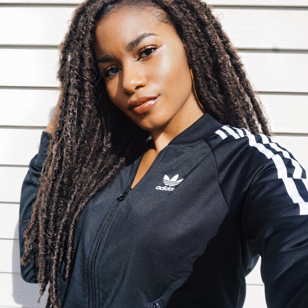 Natural Shine Highlighter Look