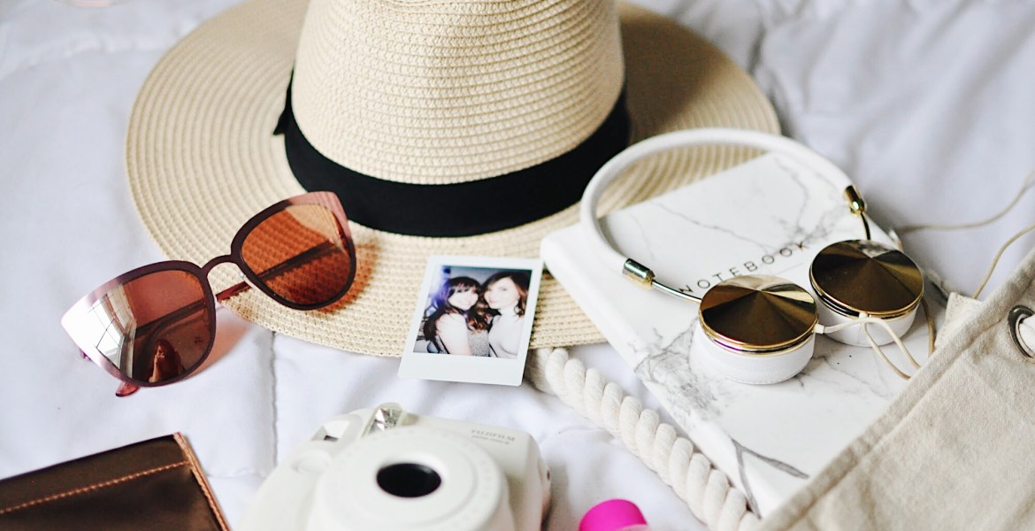 5 Spring Break Essentials to Throw in Your Carry-On 1