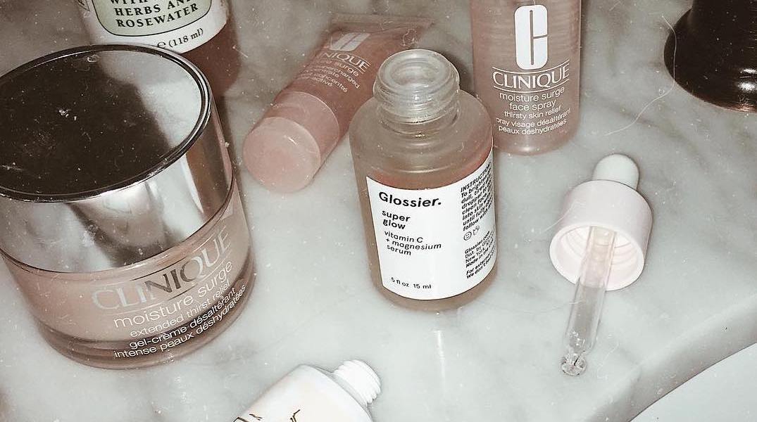The TSA-Approved Skincare Products I Never Board a Plane Without 1 Best Travel Beauty Essentials