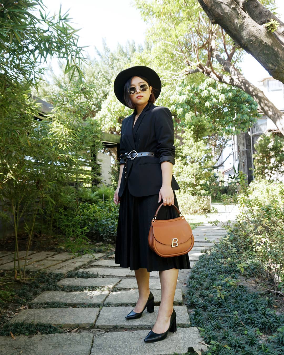 Blazer and Midi Skirt Business Casual Outfit