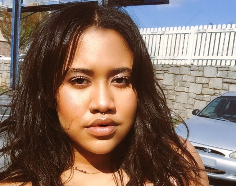 How to Apply Eyeshadow