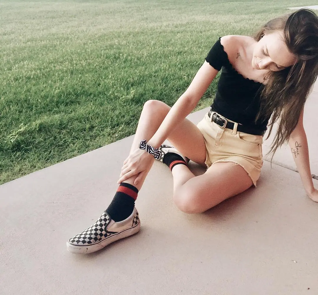 cute outfits with yellow checkered vans