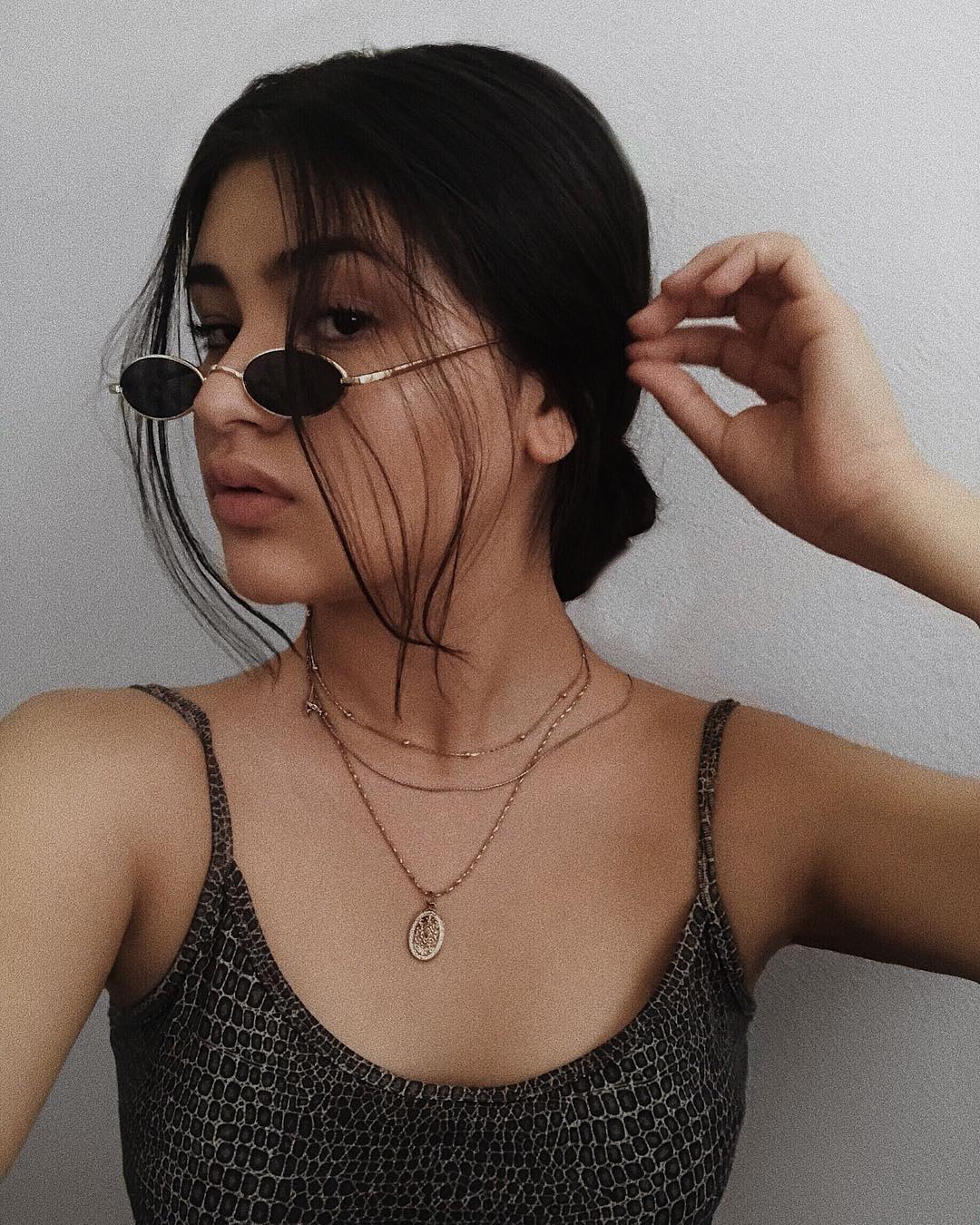 Your July Style Horoscope Has Arrived: These Are the Sunglasses You Should Wear Based on Your Zodiac Sign 6 Oval Sunglasses Based On Zodiac Sign Taurus