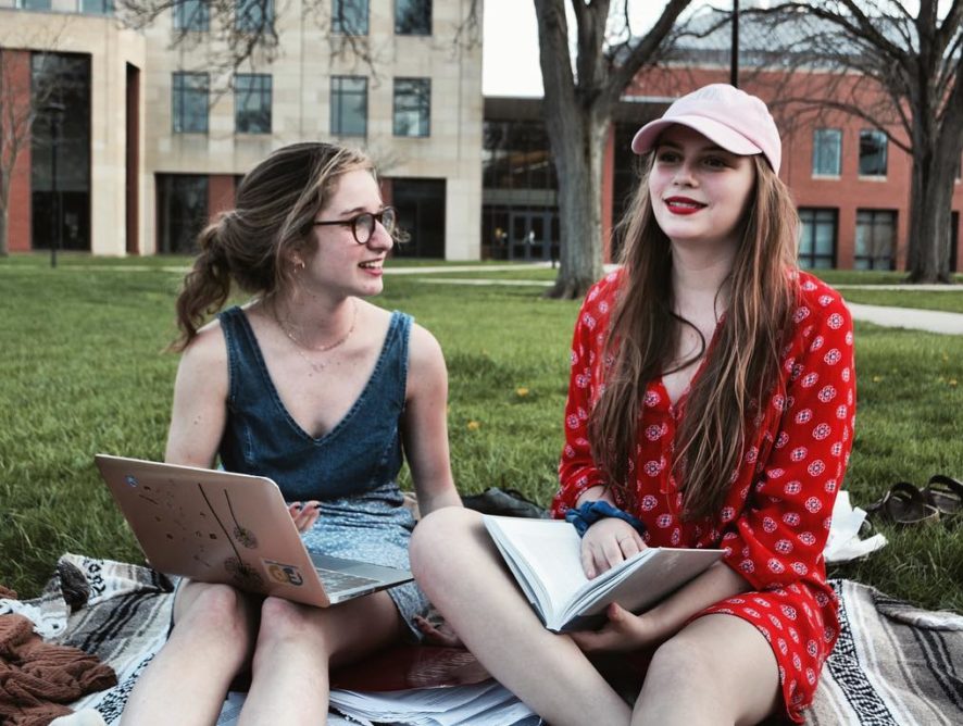 What to Expect Your First Semester of College: Our Community Tells All