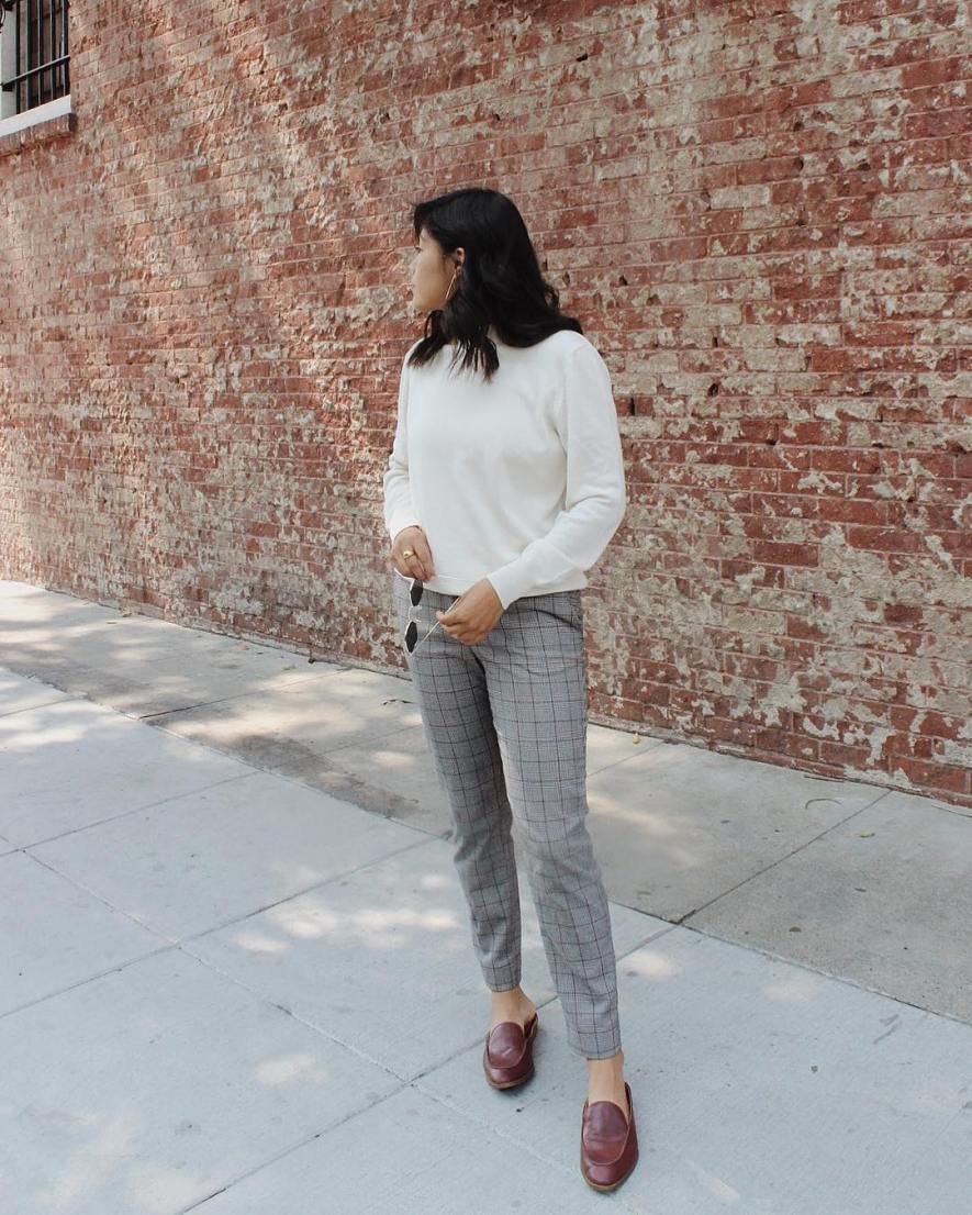 Simple Fall Style Model 15 Simple Fall Outfits to Make Getting Ready a Breeze