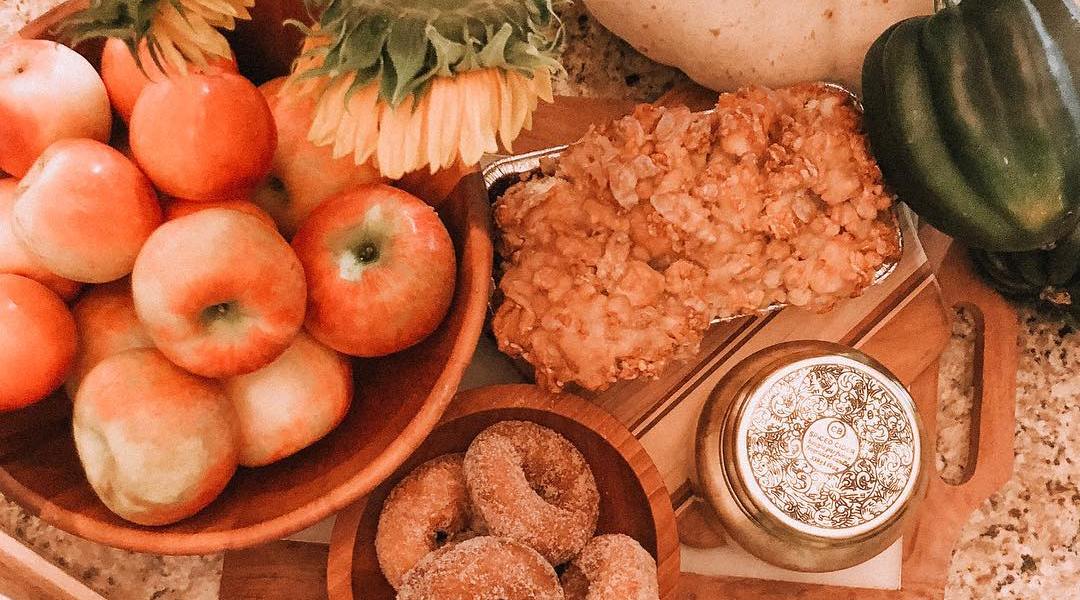 Host the Best Friendsgiving with these 15 Creative Ideas 1 friendsgiving ideas