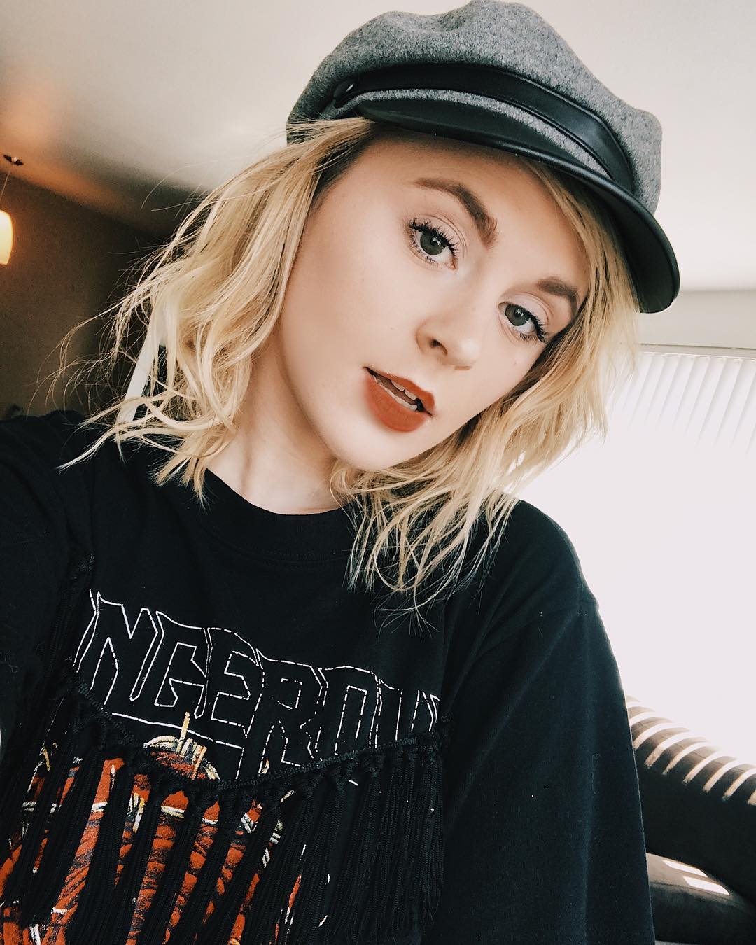 11 Best Lipsticks for Fall That Aren’t Just Different Shades of Red 17 orange lipstick