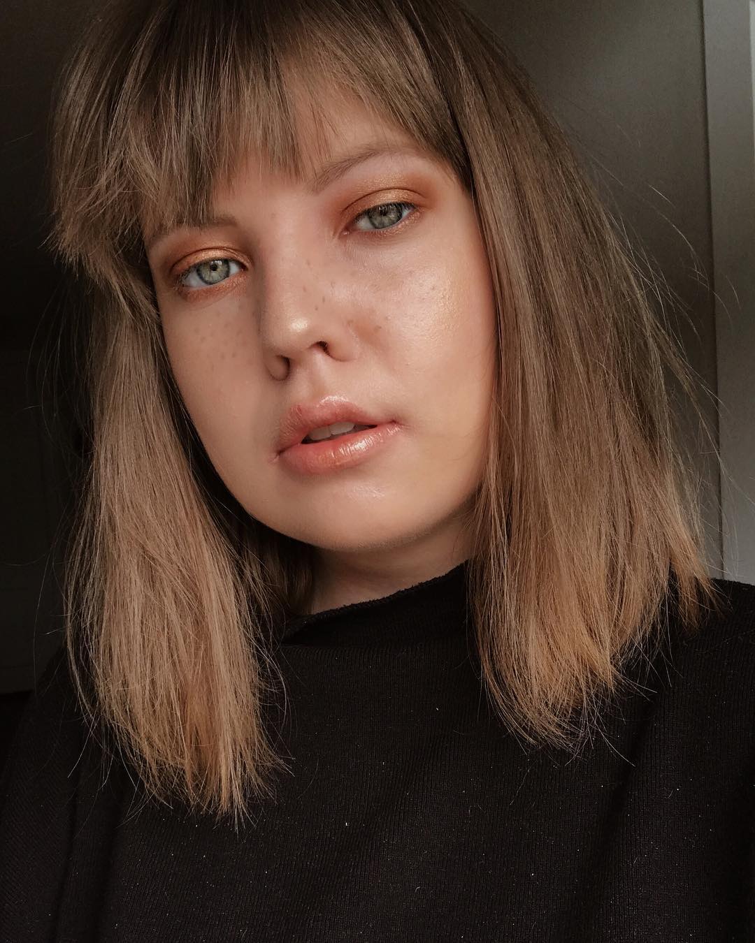 11 Best Lipsticks for Fall That Aren't Just Different Shades of Red 16 sheer lipgloss