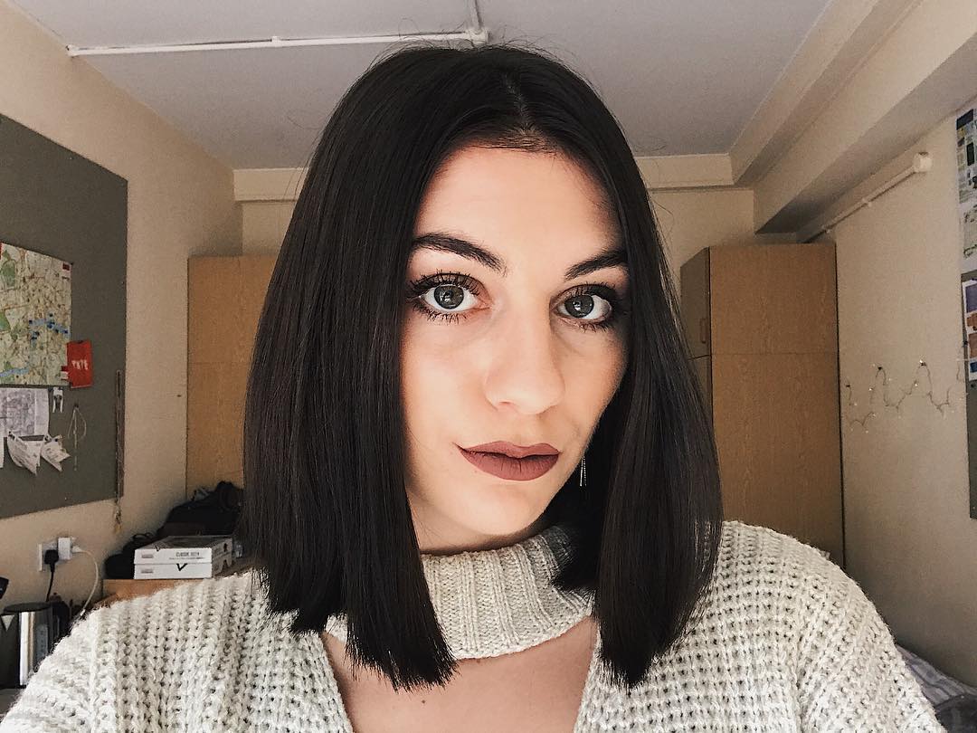 11 Best Lipsticks for Fall That Aren’t Just Different Shades of Red 21