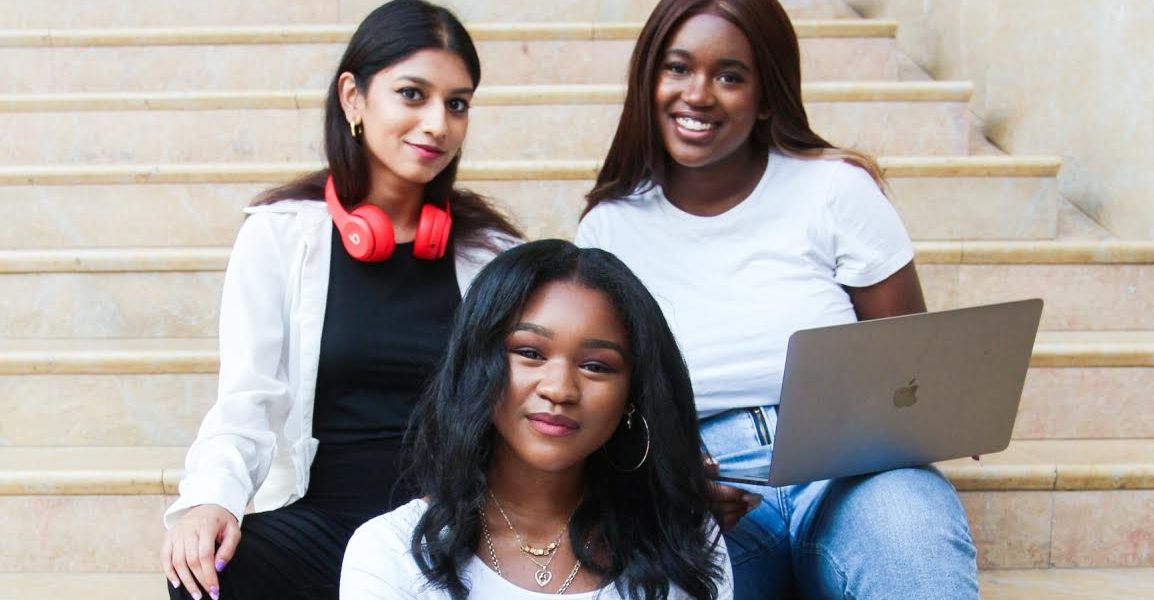 The Wardrobe Staple the Busiest, Most Fashionable Girls on Campus Are Wearing 1