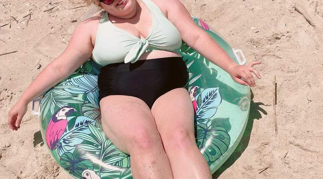 10 Body Positive (and Cute!) Swimwear Brands to Help You Feel Your Best this Summer 1