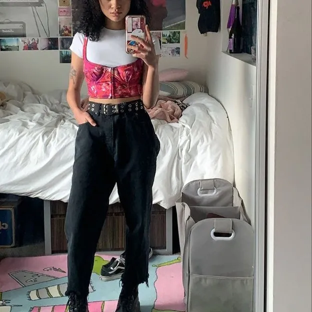 5 Ways to Pick Out an Outfit Faster Everyday 7