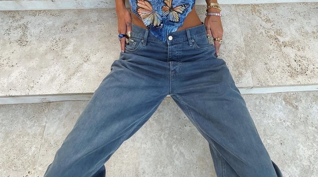 So, Low-Rise Jeans Are Back...We're Not Sure How to Feel 1