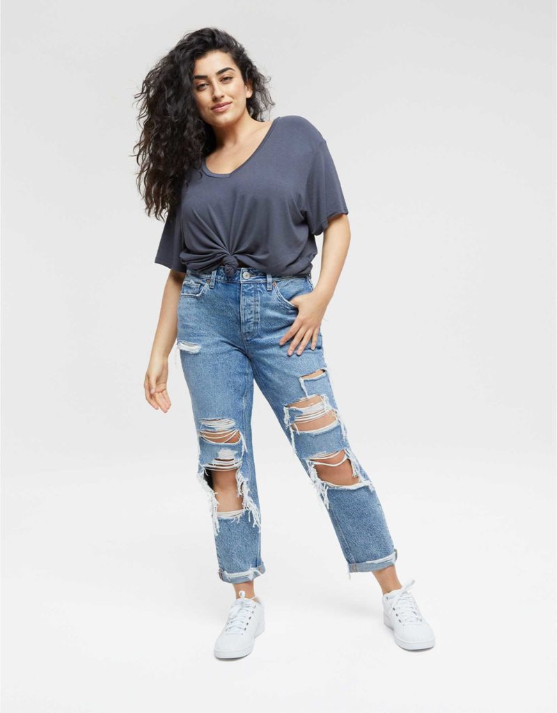 So, Low-Rise Jeans Are Back...We're Not Sure How to Feel 4