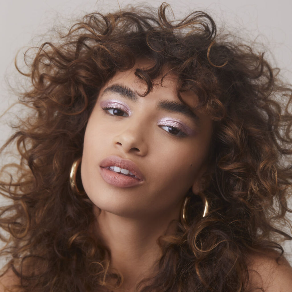 NYE Makeup Looks to Kick Off The New Year Flawlessly 5