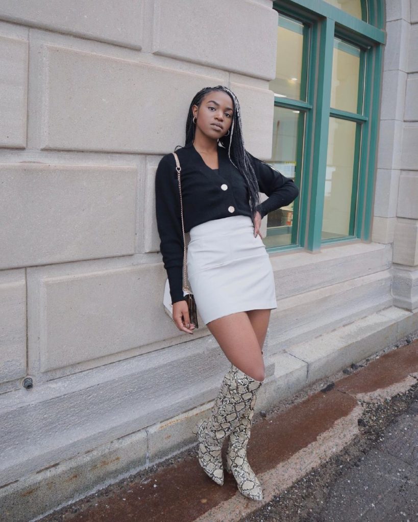 The Most On-Trend Holiday Outfit Ideas to Copy This Season 19