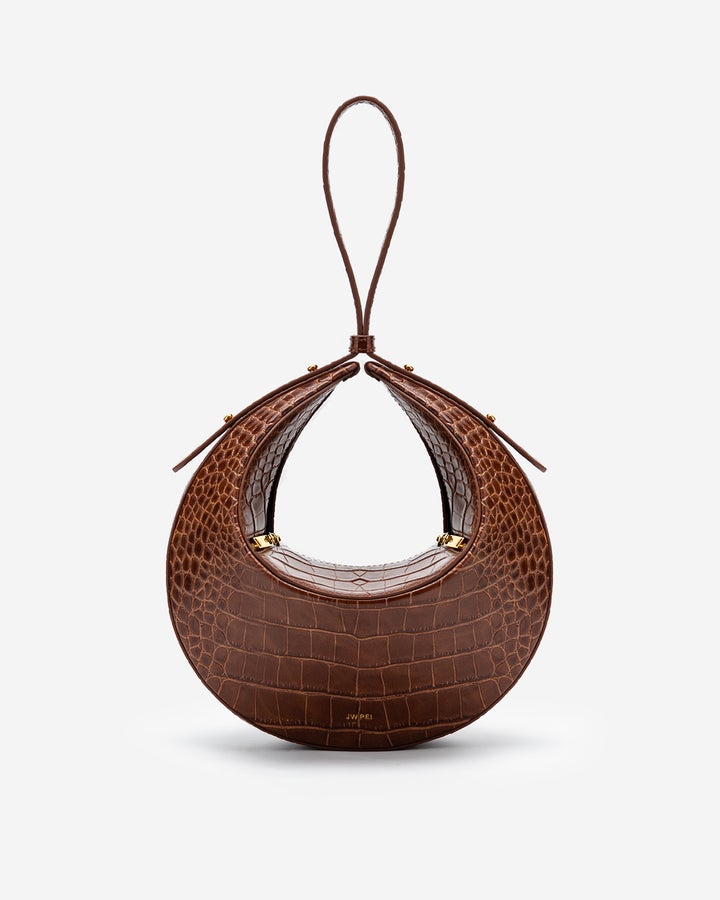Splurge Vs. Steal: The Best Winter Handbags of 2022 4