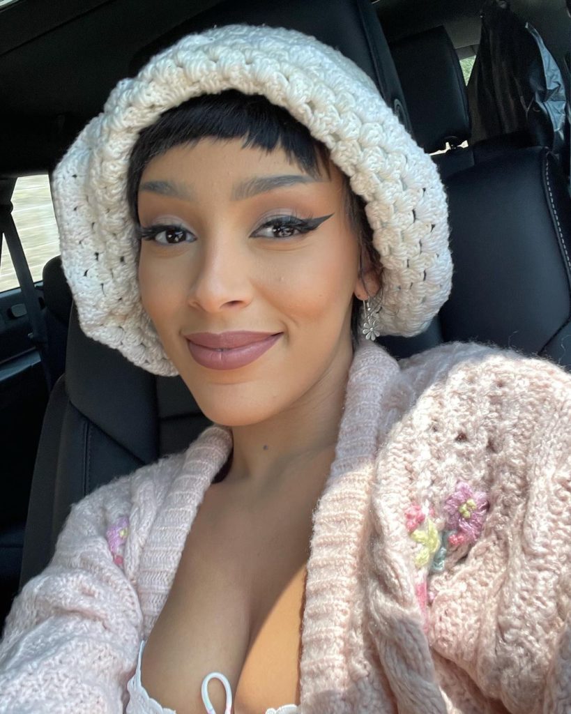 NYE Makeup Looks to Kick Off The New Year Flawlessly 8