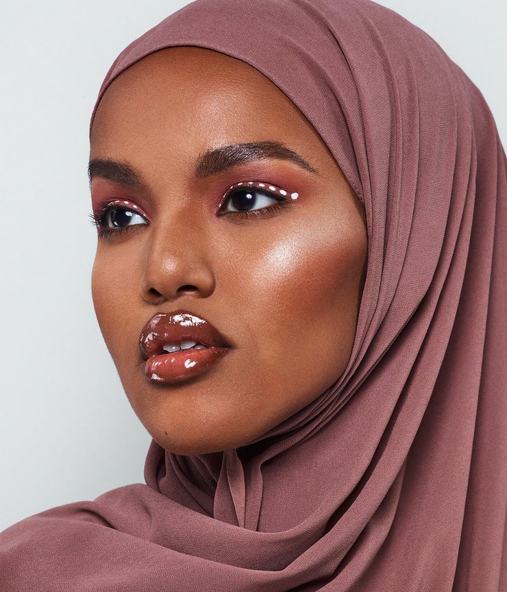 NYE Makeup Looks to Kick Off The New Year Flawlessly 6