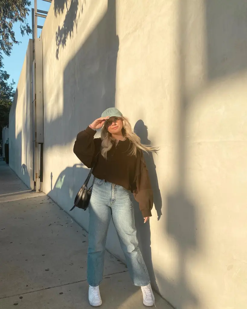 Outfit Video: 8 Ways to Style Mom Jeans — Everyday Pursuits