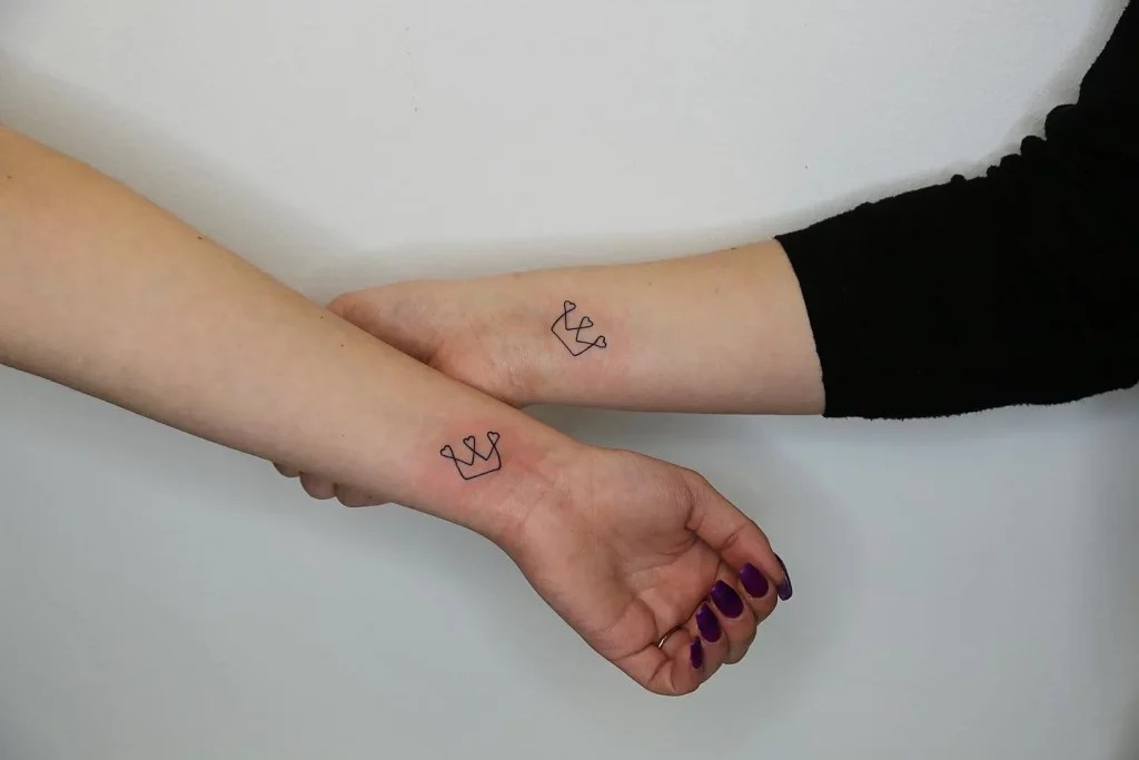 20 Best Friend Tattoo Ideas for You and Your Bestie - College Fashionista 20 Best Friend Tattoo Ideas for You and Your Bestie - College Fashionista