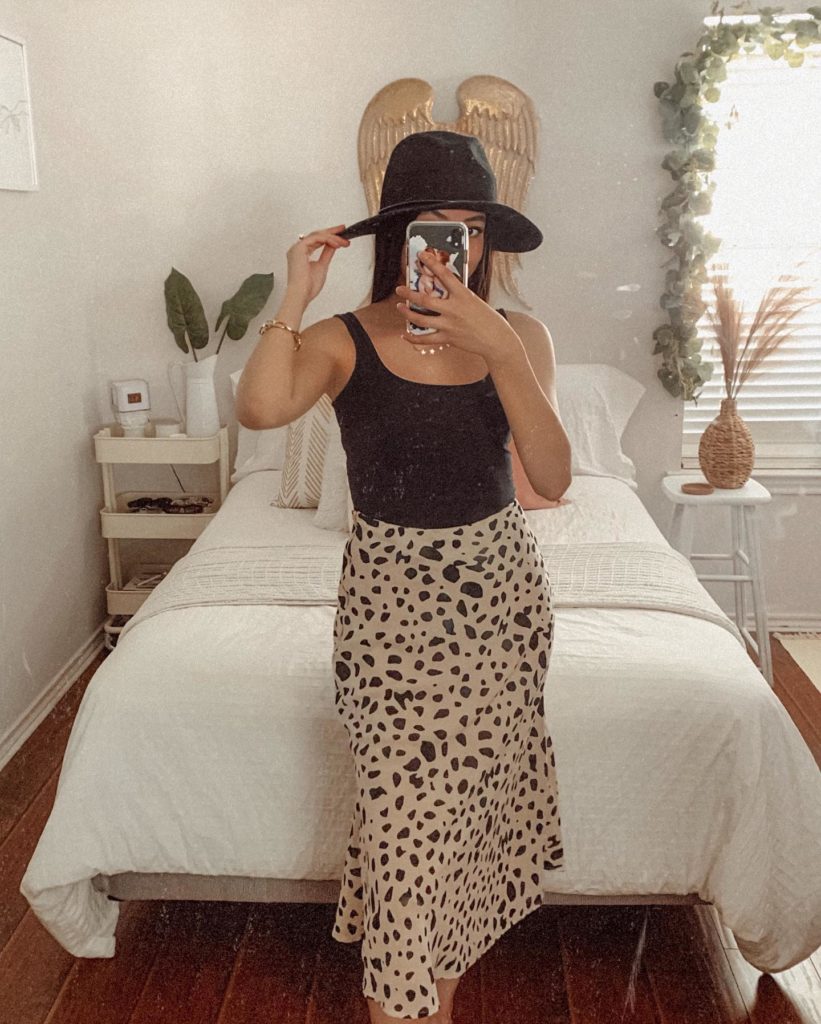 Planning a Lake Trip this Summer? Here are All of the Outfits You Need to Pack 6