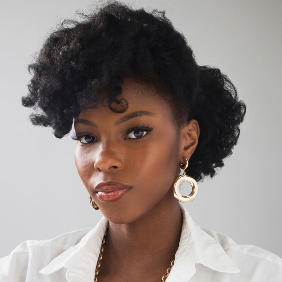 Try These 7 Natural, Easy Hairstyles for Work 3