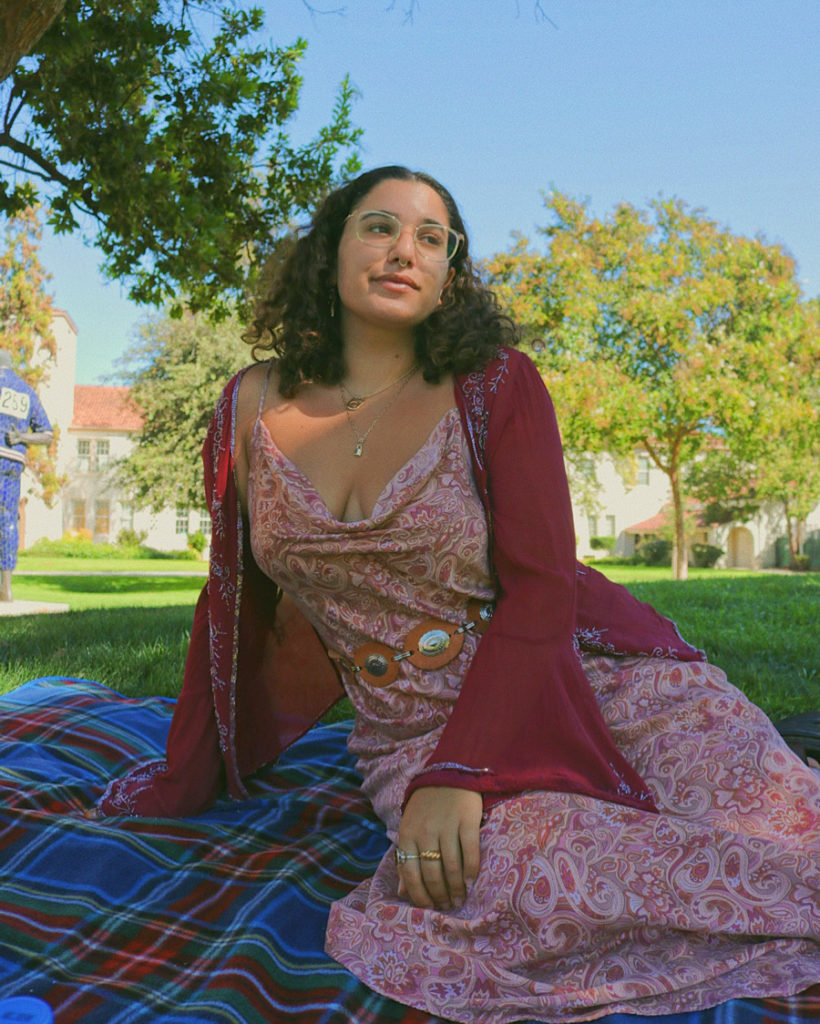 How To Thrift Like A Pro According To 4 College Students 6 thrift