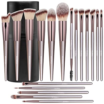 Coquette: Holiday Beauty 2014: Must Have Makeup Brush Sets