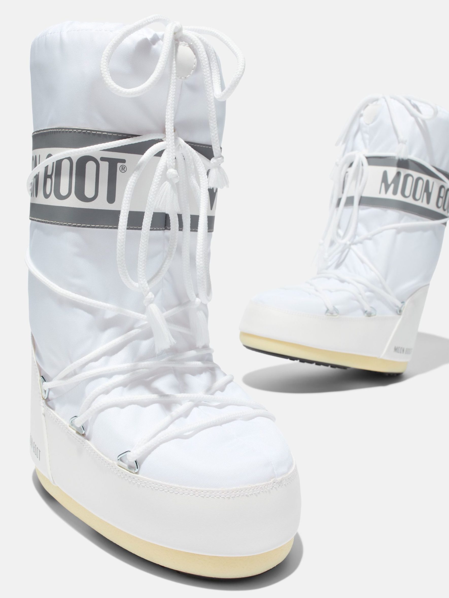 moonboots