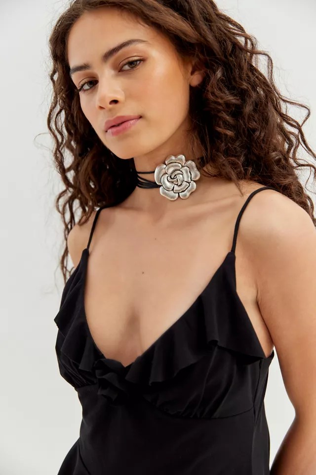 10 Coachella 2023 Fashion Trends That Will Dominate This Year's Festival 4