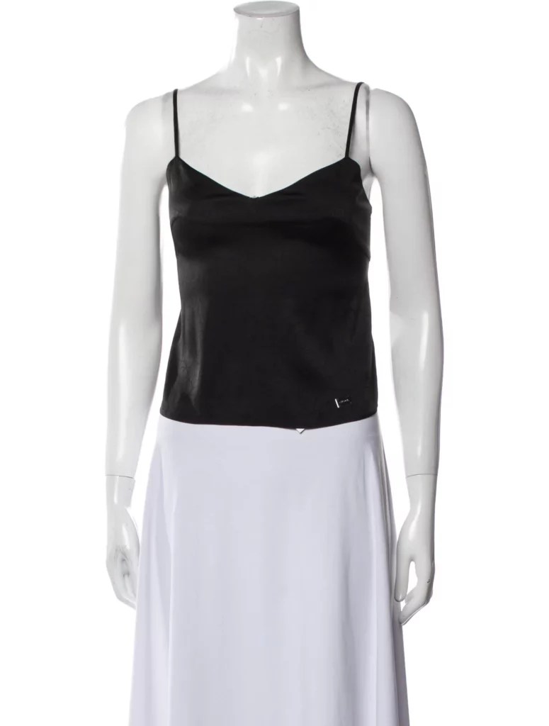 10 Karl Lagerfeld Pieces for Every 20-Something Wardrobe 8