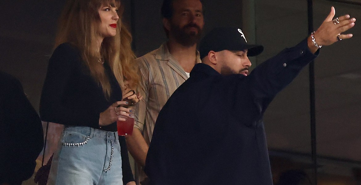 These Taylor Swift Denim Shorts Alternatives Are All Under $35 1